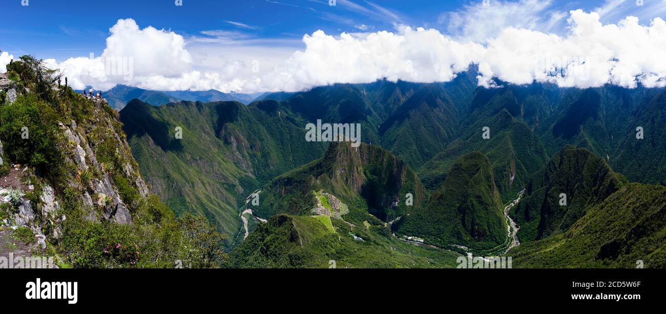 Ruines incas de Machu Picchu et Huayna Picchu pic, Aguas Calientes, Pérou, Amérique du Sud Banque D'Images