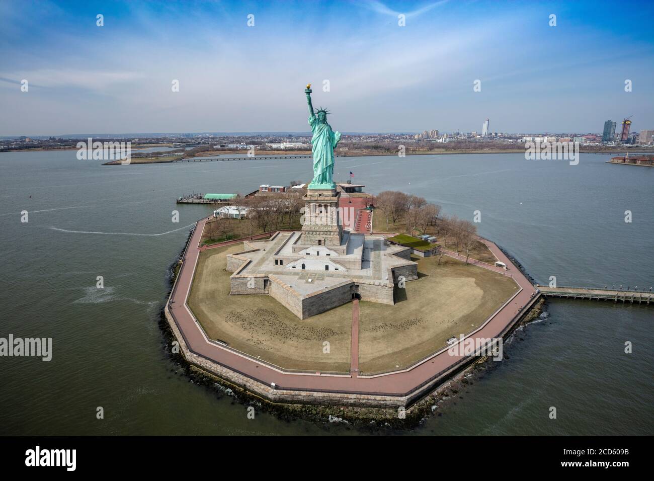 Vue aérienne de la Statue de la liberté, Liberty Island, New York City, New York State, USA Banque D'Images