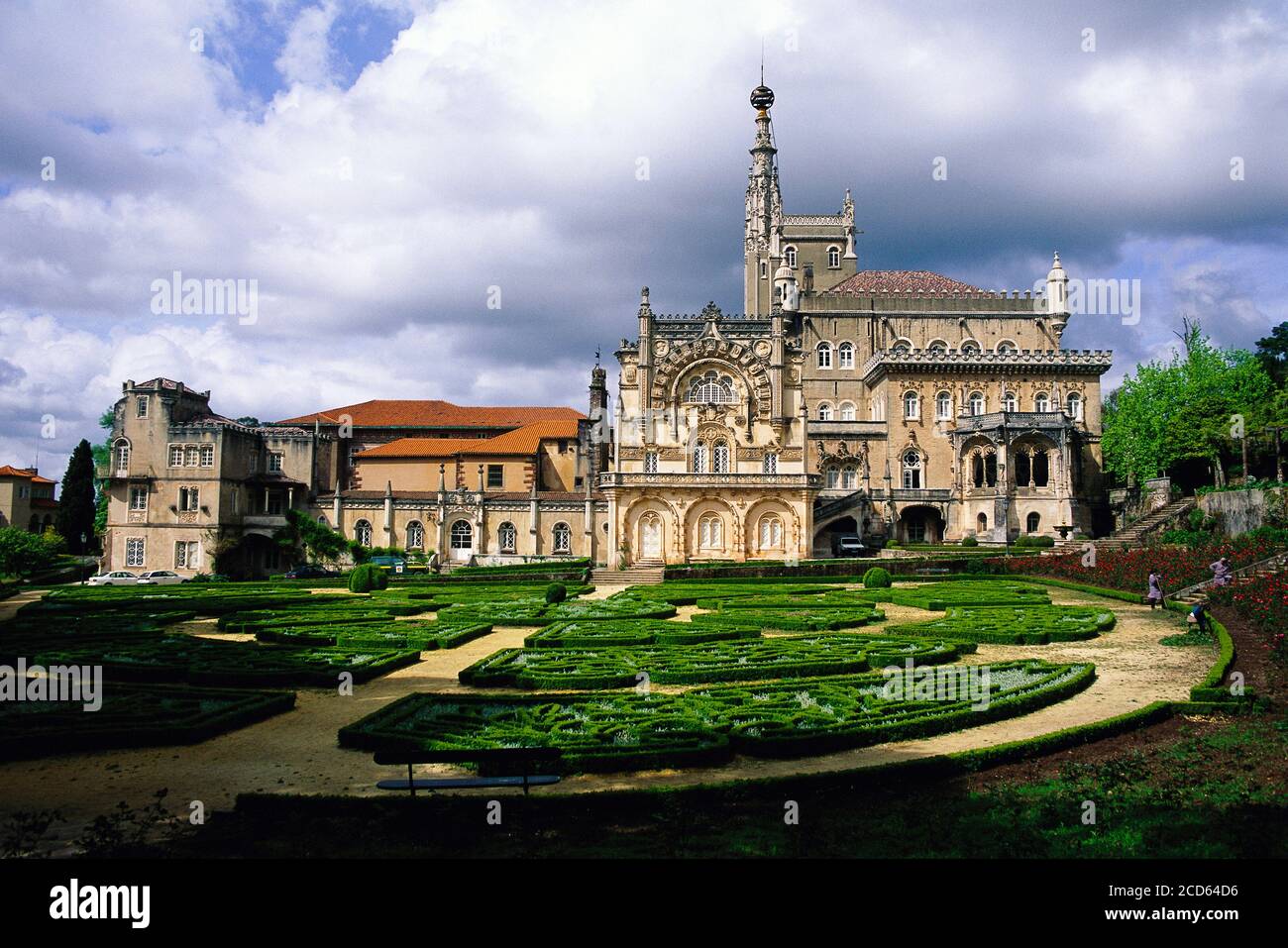 Hôtel historique dans le parc national de Bucaco, Aveiro, Portugal Banque D'Images