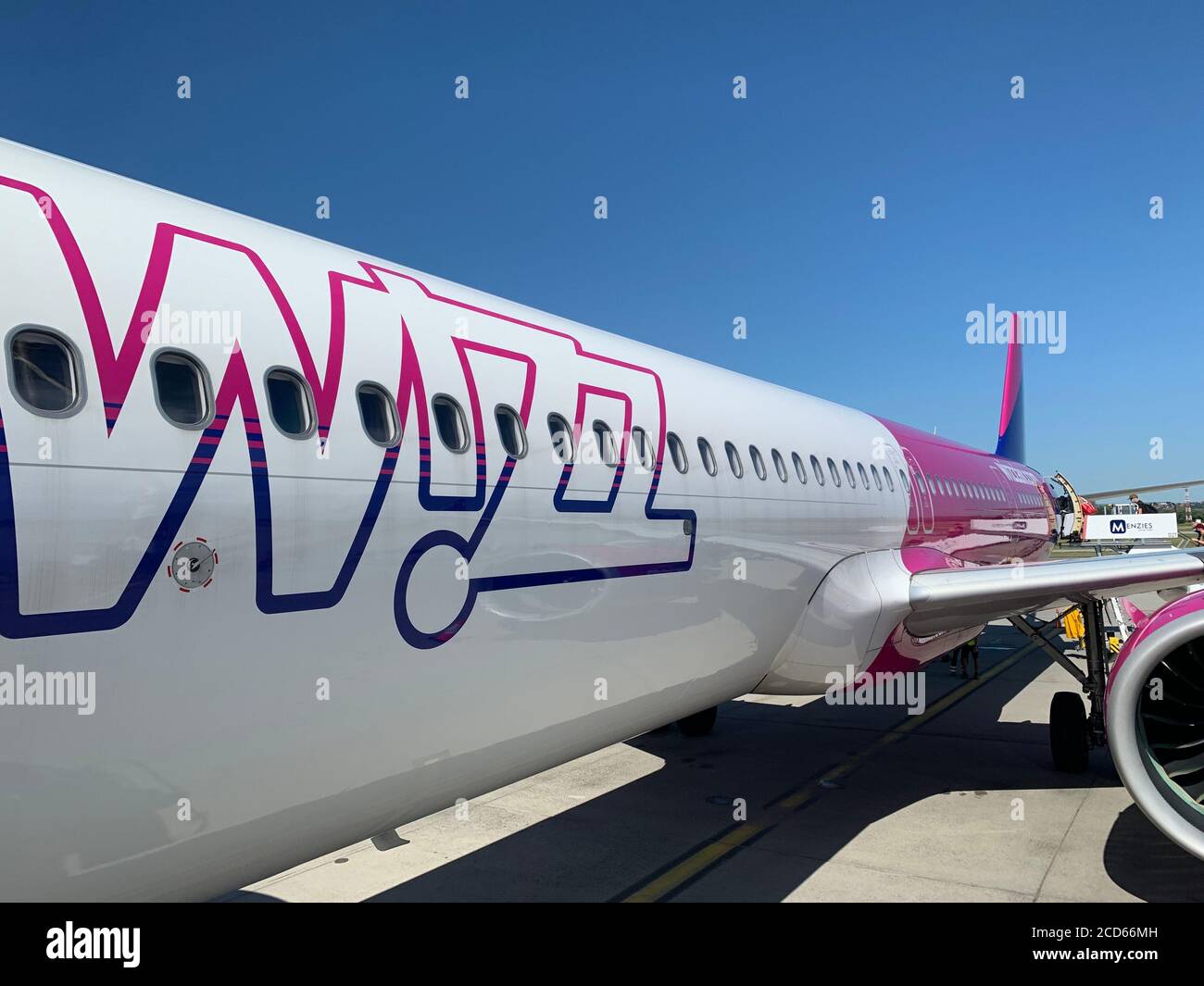 Airbus A321 Wizz avion à réaction passager à l'aéroport international Ferenc Liszt de Budapest. Budapest / Hongrie. Banque D'Images