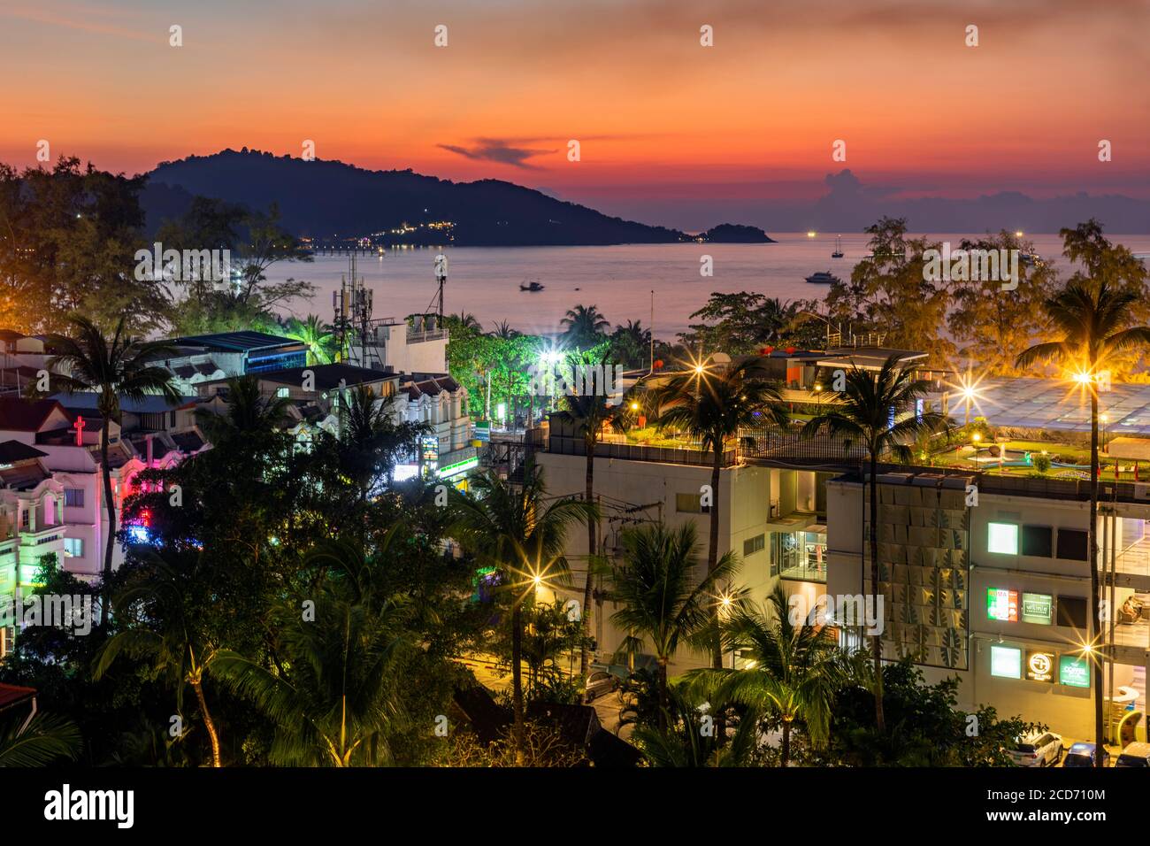 Coucher de soleil, Patong, Phuket, Thaïlande Banque D'Images