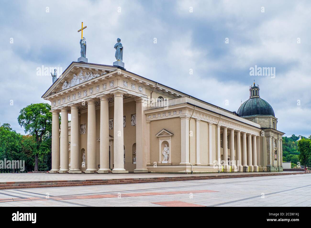 Cathédrale catholique de Lituanie dans la vieille ville de Vilnius, juste à côté de la place de la cathédrale Banque D'Images