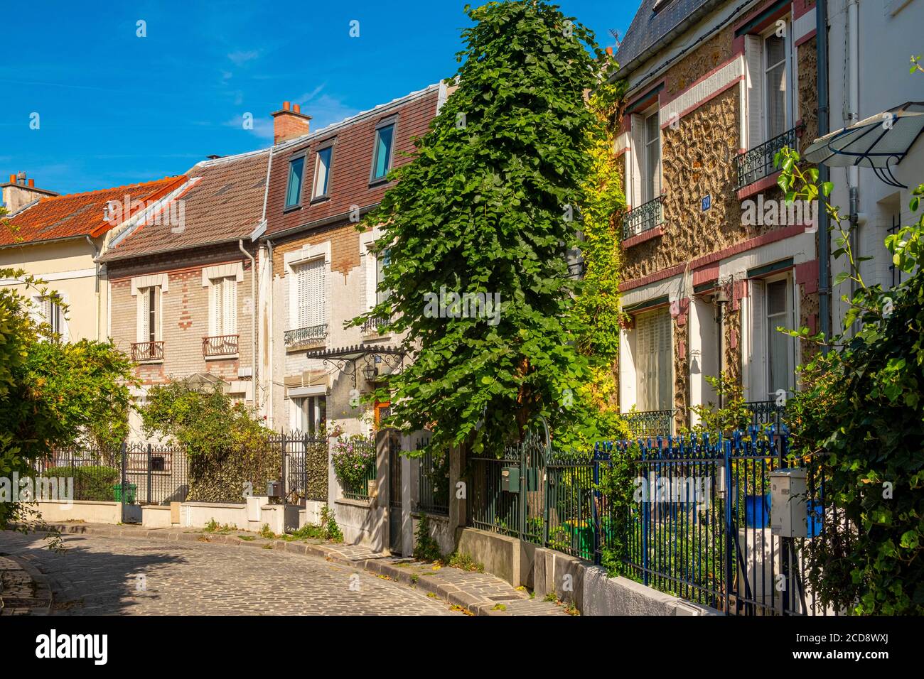 France, Paris, porte de Bagnolet, la campagne à Paris Photo Stock - Alamy
