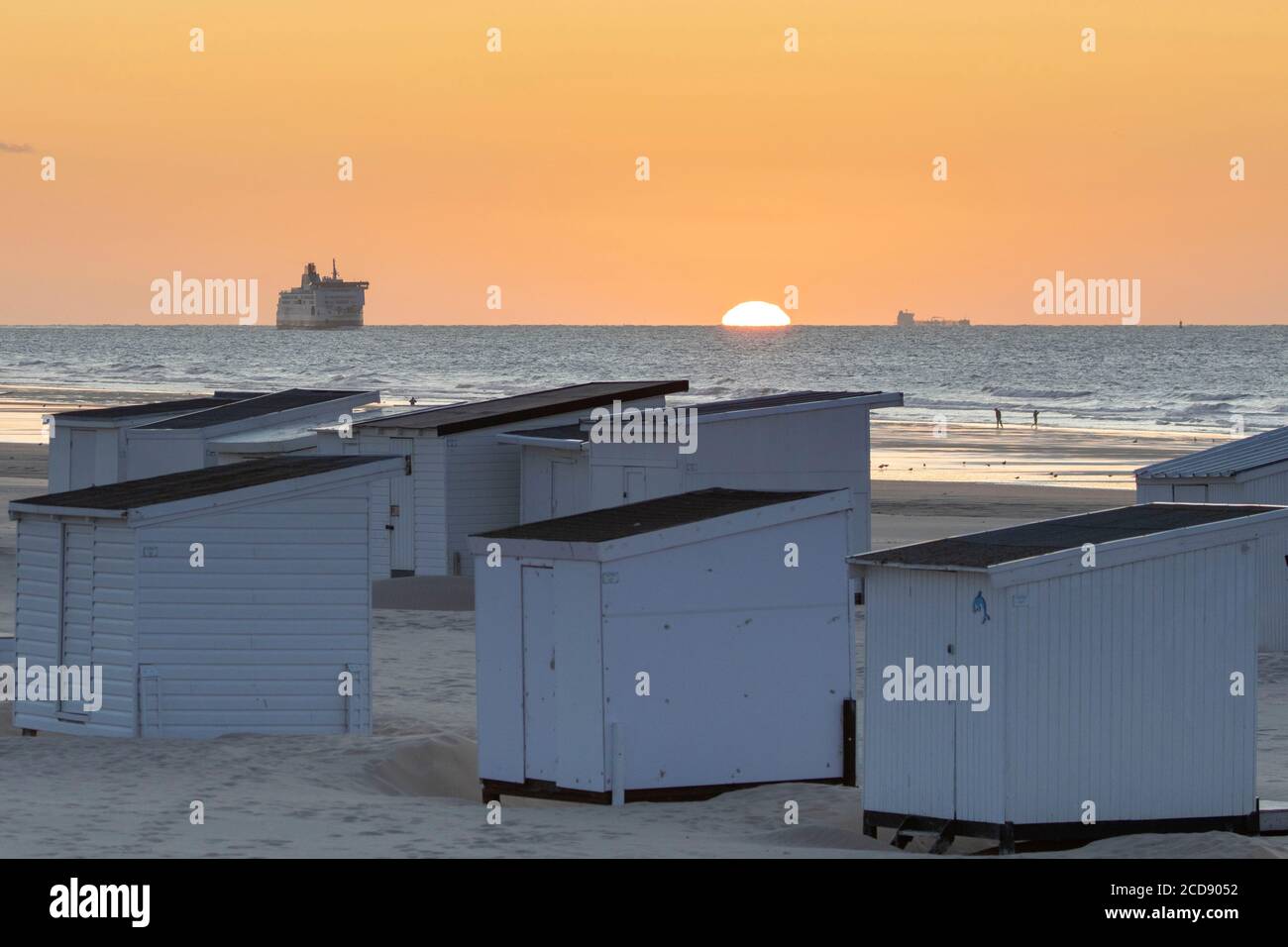 Cabines de plage calais Banque de photographies et d’images à haute ...