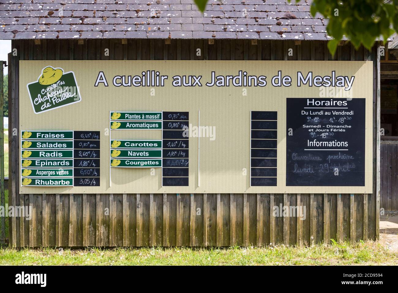 France, Indre et Loire, vallée de la Loire classée au patrimoine mondial par l'UNESCO, Parcay Meslay, jardins de Meslay, rapport sur un jardin de cueillette situé au nord de la métropole de Tours, comptoir de réception Banque D'Images