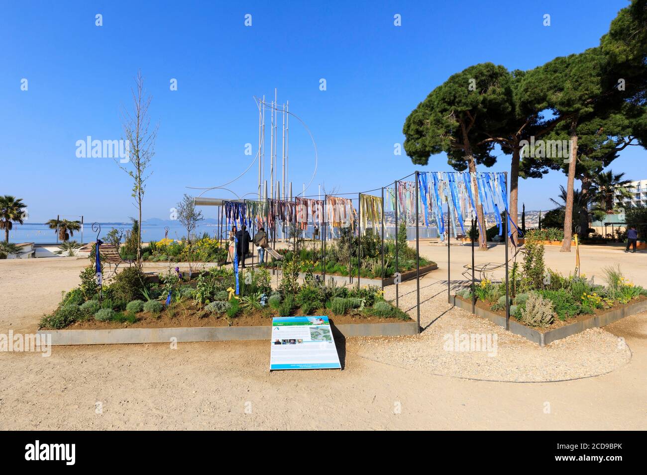 France, Alpes Maritimes, Antibes Juan les Pins, Festival du jardin de la Côte d'Azur 2019, le jardin les confie au vent par Giorgio Broccardo, Daniela Donisi, Fabrizio Duca et Riccardo Bianchi Banque D'Images