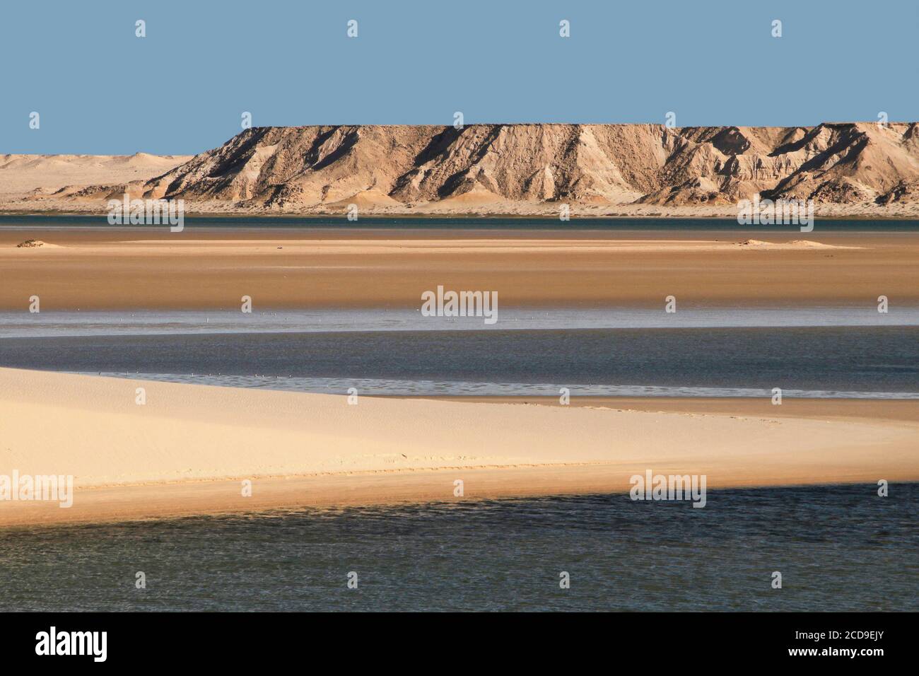 Maroc, Sahara occidental, Dakhla, site de la dune blanche située entre le lagon et les montagnes Banque D'Images