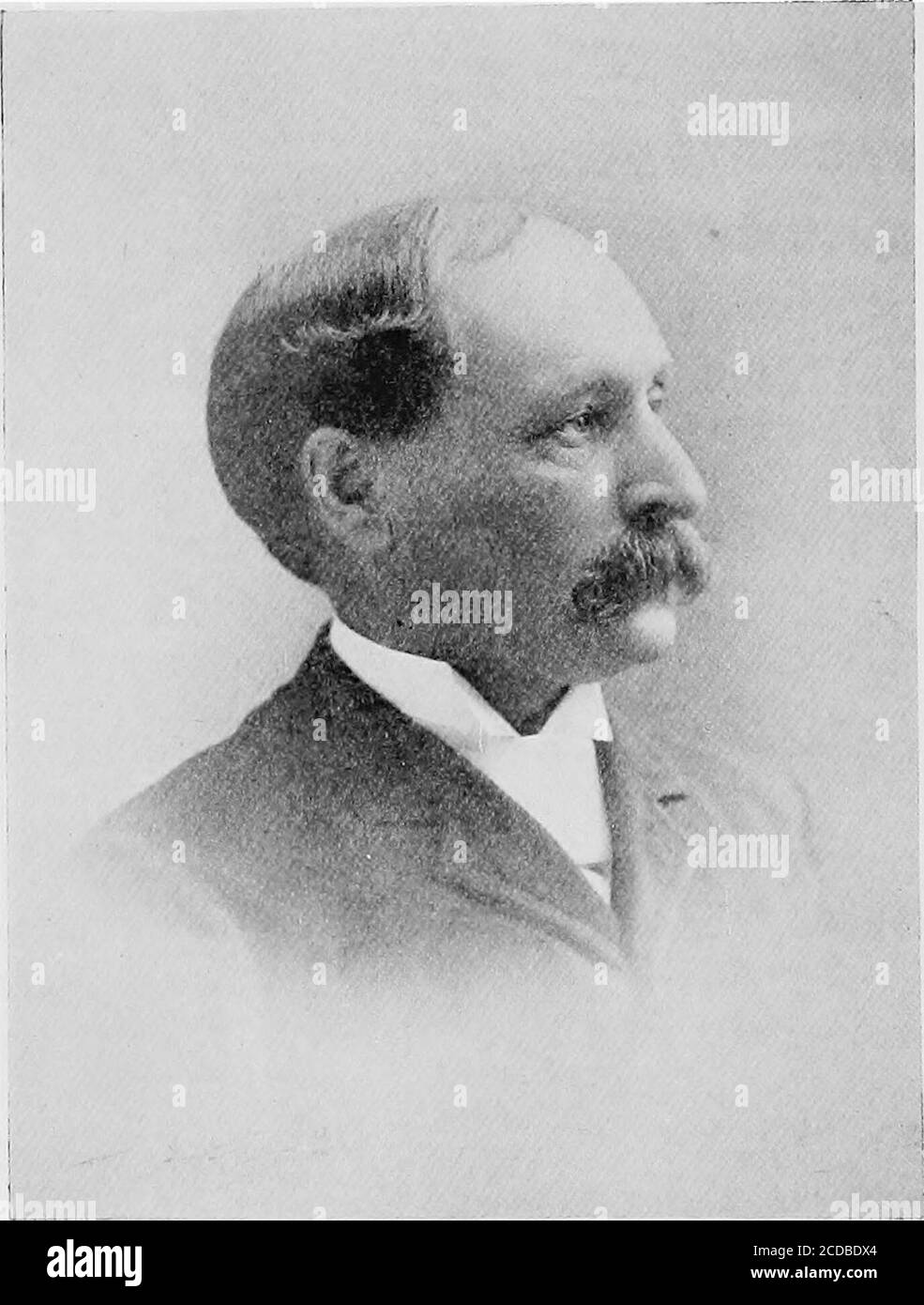 . L'histoire de Penacook, N.H., de sa première colonie en 1734 jusqu'à 1900 . ber de la première classe jamais diplômé à cette institution.tout en continuant ses études là-bas, il a gagné son propre soutien en remplissant le poste de commis privé au surintendant du chemin de fer de Concord. Après avoir obtenu son diplôme de l'école secondaire, il a consacré deux ans à titre d'opérateur de télégraphe pour le réseau ferroviaire de ConcordRailroad. Ayant décidé d'étudier pour le ministère, il a fait l'entrée au Columbia College en 1859, et a obtenu en 1863 un diplôme d'A. B. à l'automne 1863, il est entré au séminaire théologique de l'Union OFN Banque D'Images