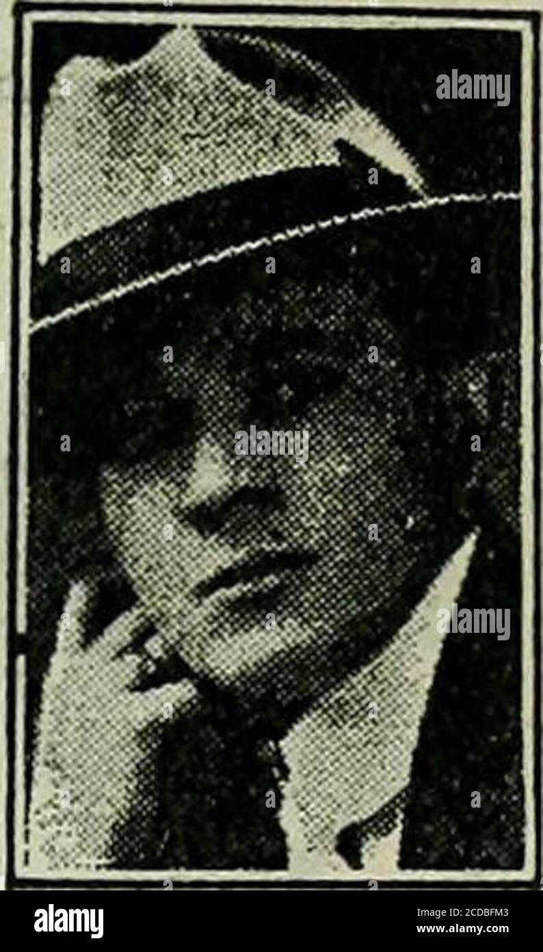 . San Diego City and County Directory - 1919 . 2, 11th.Webb Henry W (Marian R), h 2340 Union.Webb Isabella M Mme, h 1421, 1st.Webb Jeptha J, r 3411 Front. Webb Jos E (Esther M), auto opr, h 3012 Myrtle av.Webb Louella, tchr S D High Sch, r 1334, 7th.Webb Madeline, elk Thearle Music Co, r 3012 av.Webb M, cond San Diego Electric Ry Co, r 5 47, 9th.Webb SAML E (Addie City Operating Co), Myrtle, r h 1510 G.Webb Sarah M (W W L), h 2 05 6 Newton av.Webb Thos, r 614 Market.Webb Thos J (Ellen M), LAB, h 4736, 34th.Webb Thos J, LAB, r 473 6, 3 4th.Webb Tincy S, r 3 411 Front.Webb Truck Line (El Banque D'Images