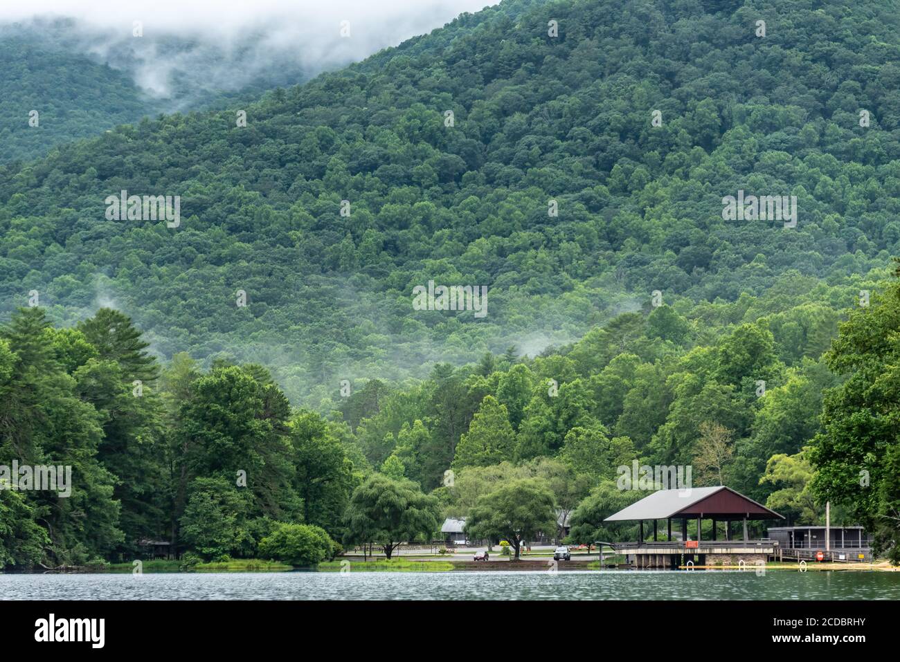 Paysage paisible et serein au parc national de Vogel, niché dans les Blue Ridge Mountains du nord de la Géorgie. (ÉTATS-UNIS) Banque D'Images