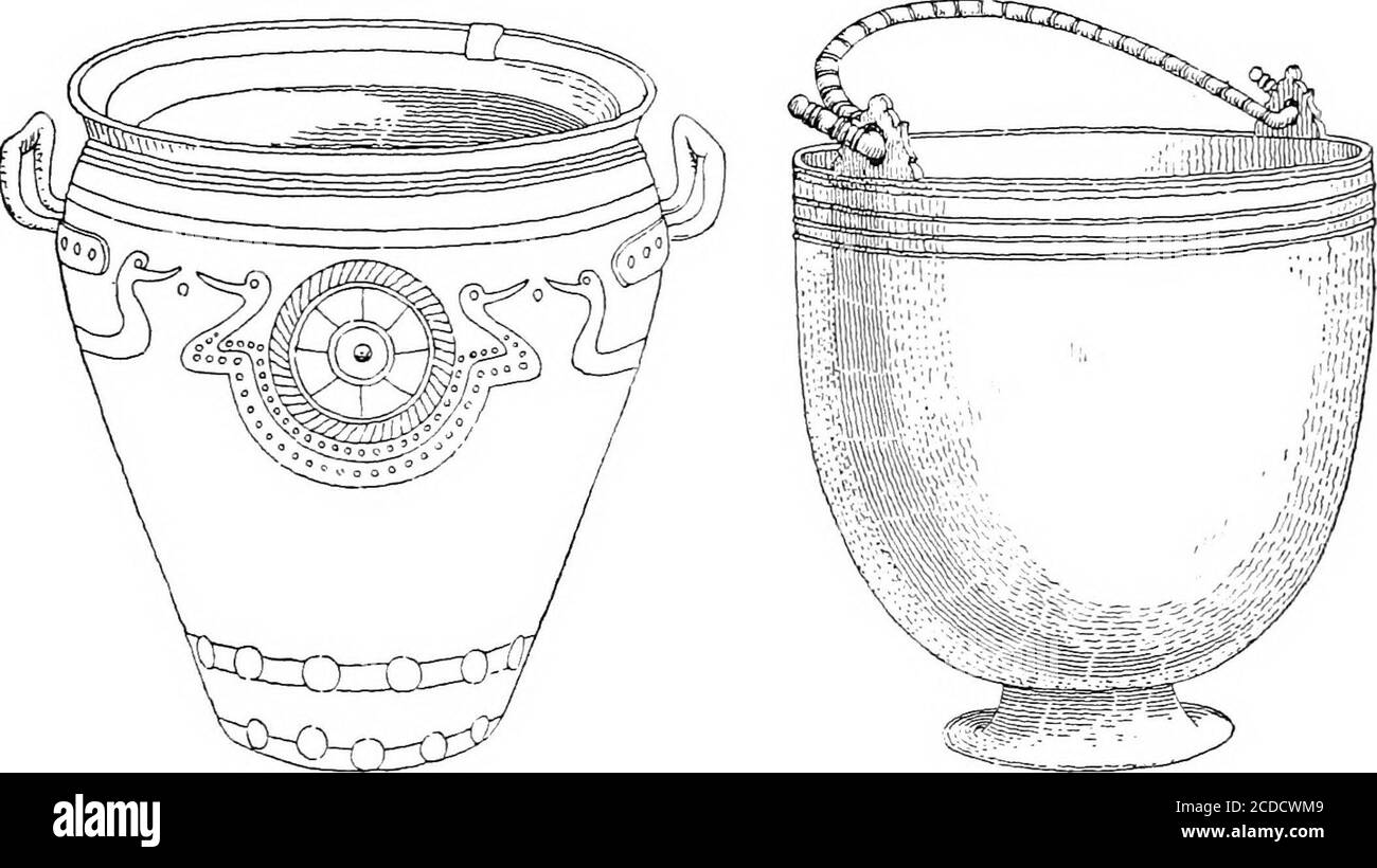 . Dinanderie; une histoire et une description de l'œuvre d'art mediæval en cuivre, laiton et bronze . JL.AIK II LE PRÉSIDENT UF I)A( ii JBI;i;T LES ORIGINES 31 bronze, en jetant des objets d'une taille considérable avec des ornementsen relief élevé. Et ils ont montré cette remarquable excellence non seulement dans leurs armes et leurs achats guerriers, mais dans d'innombrables objets domestiques qui ont survécu jusqu'à ce jour, dont beaucoup pourraient avoir formé les modèles de travail produits plus tard dans les villes de Mosan. Parmi ces régions, un grand nombre de vases, de pots ou de chaldrons, les utilisations de ce qui ne peuvent pas être déterminées avec précision Banque D'Images