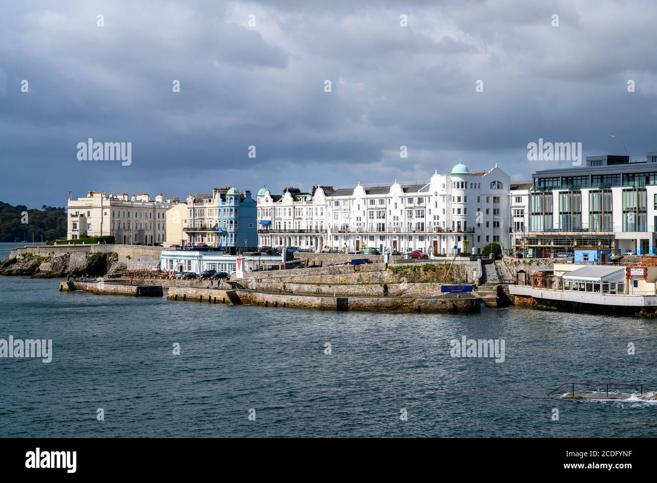 West Hoe Pier (1880) et The Grand Parade, Plymouth Devon, Angleterre, Royaume-Uni. Banque D'Images