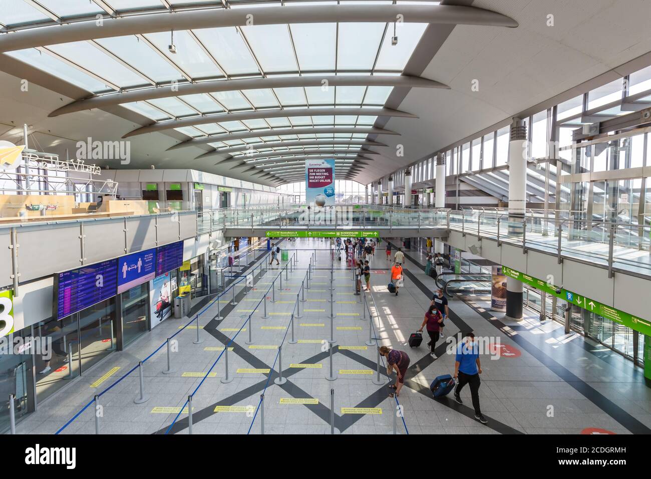 Dortmund, Allemagne - 10 août 2020 : terminal de l'aéroport de Dortmund (DTM) en Allemagne. Banque D'Images
