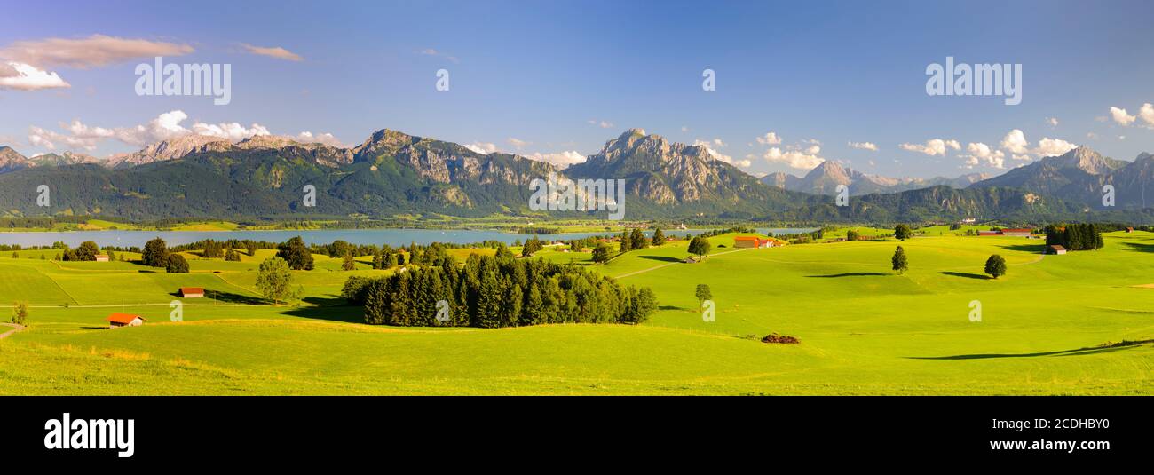 Vue panoramique sur un paysage magnifique en Bavière, en Allemagne Banque D'Images