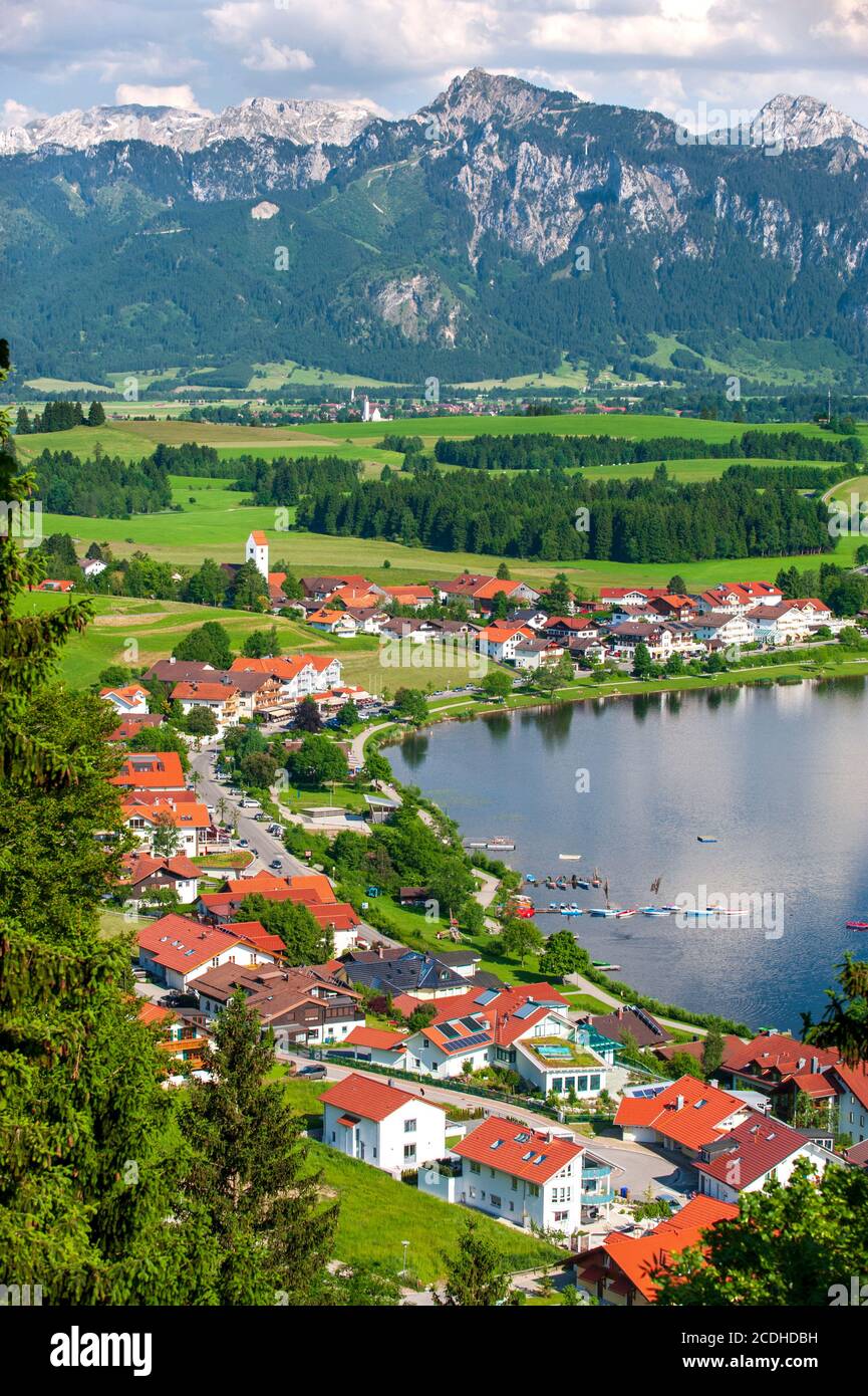 Vue panoramique sur un paysage magnifique en Bavière, en Allemagne Banque D'Images