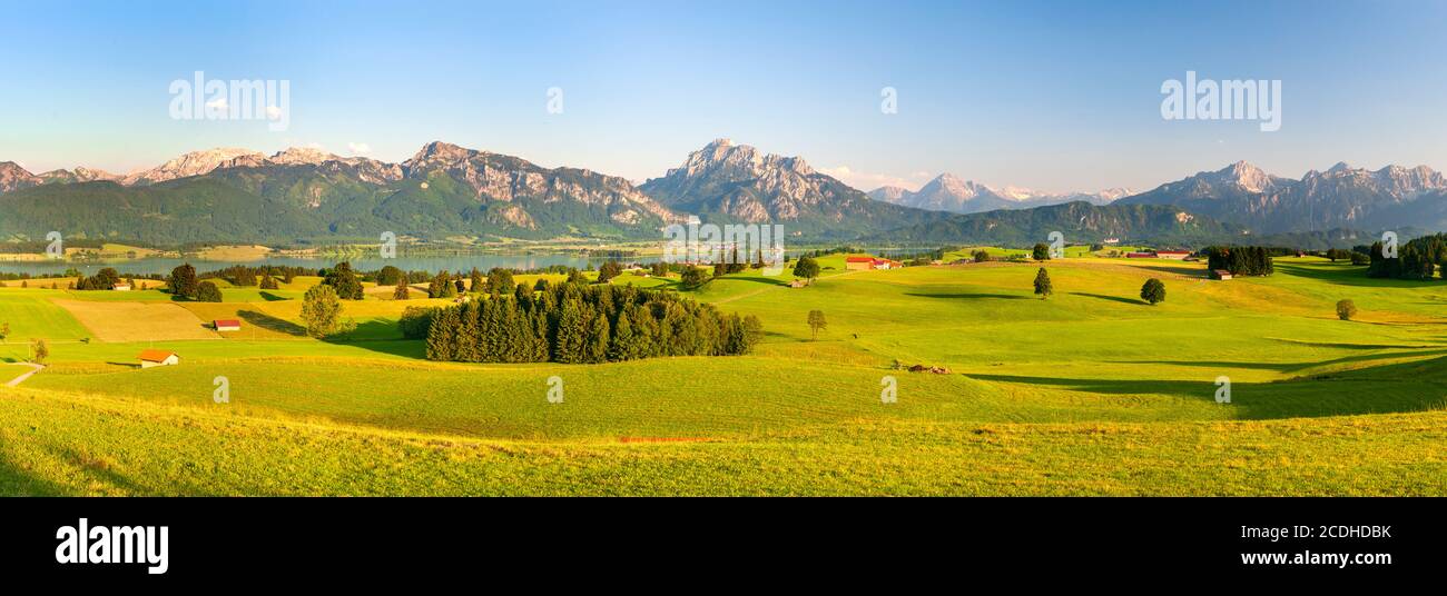 Vue panoramique sur un paysage magnifique en Bavière, en Allemagne Banque D'Images