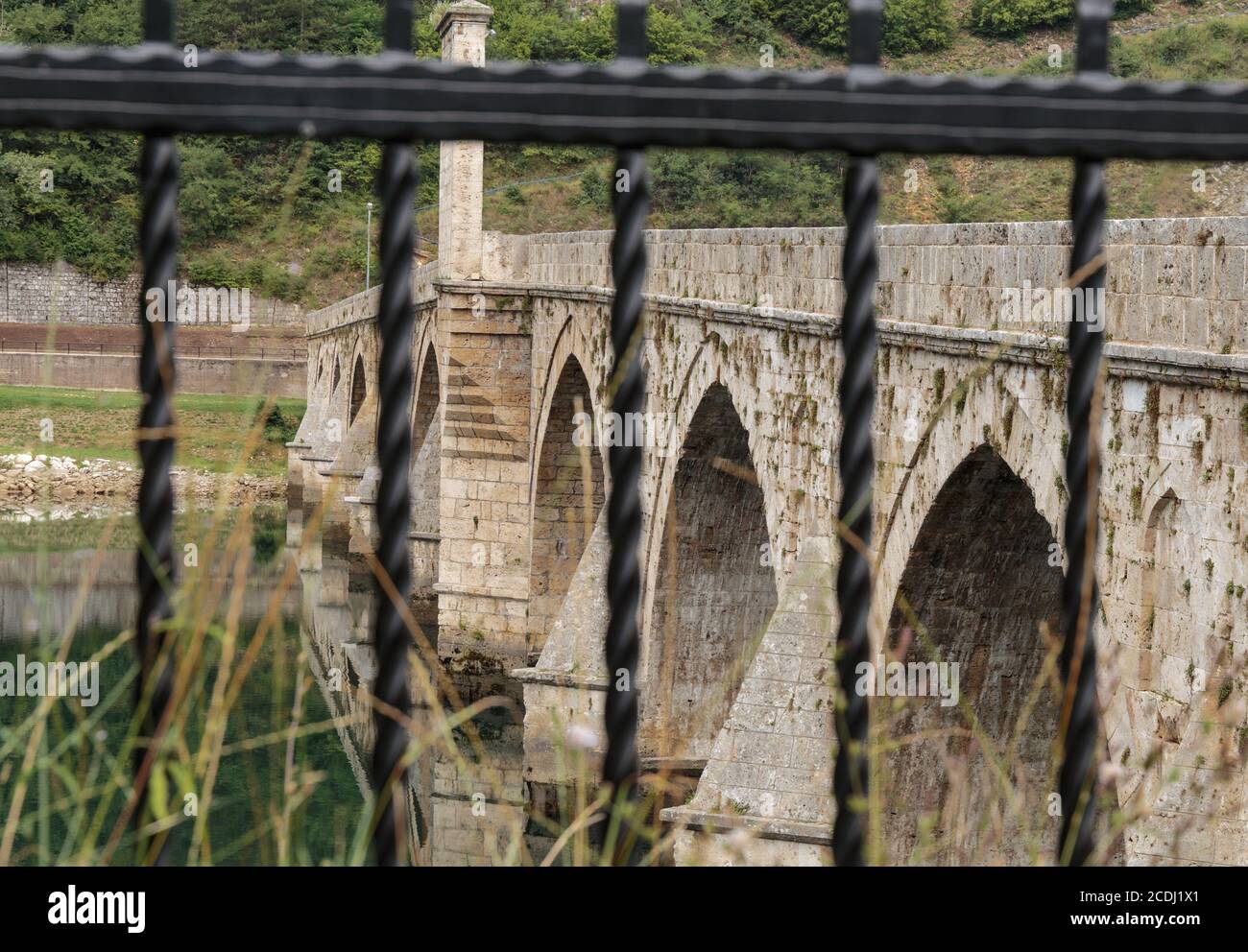 Célèbre pont de Visegrad, sur la Drina, Bosnie-Herzégovine Banque D'Images