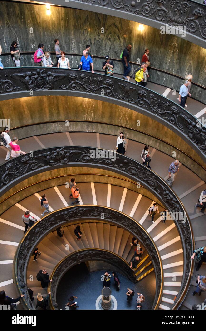 Escalier - sortie des musées du Vatican Banque D'Images