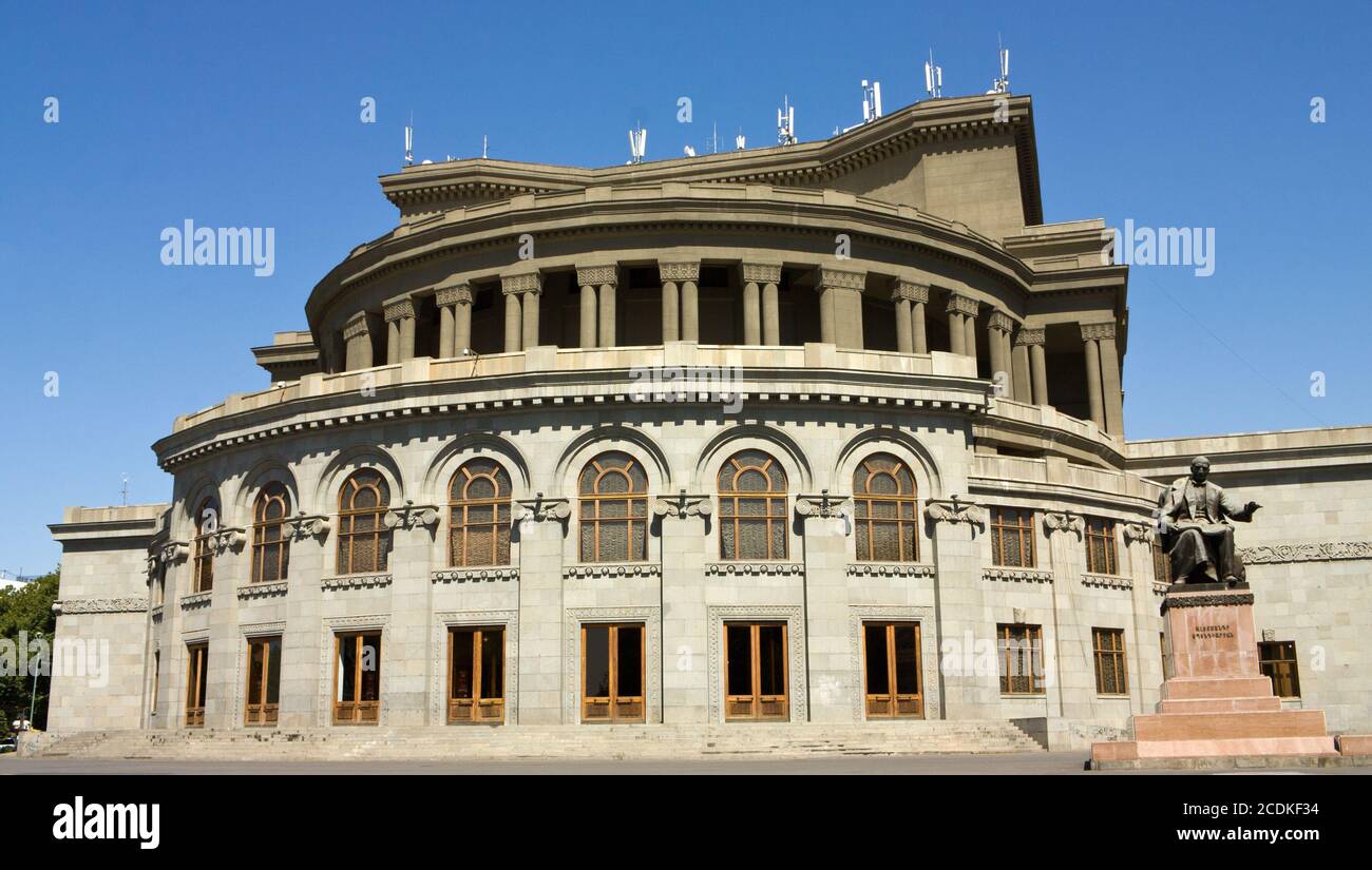 Théâtre de l'opéra à Erevan Banque D'Images