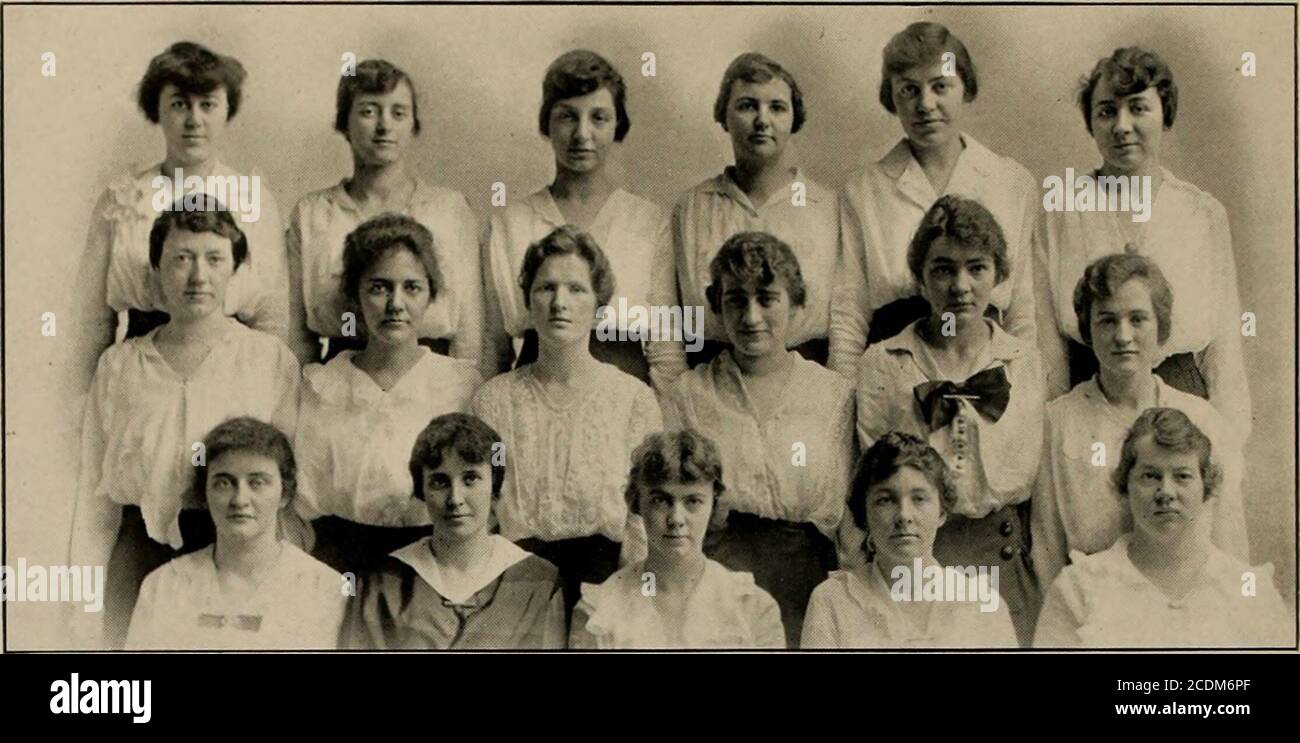 Dorpthy Knode . Classe de 1917 . Inter BramattrH Glwrlfttj Nigtjf aimptp 15th atto ...