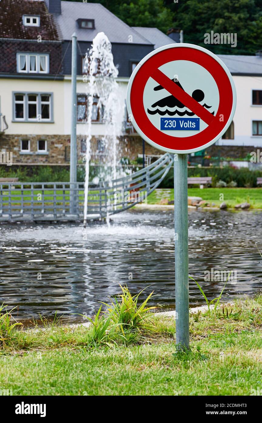 Pas de signe de natation, la Roche-en-Ardennes, Belgique Banque D'Images