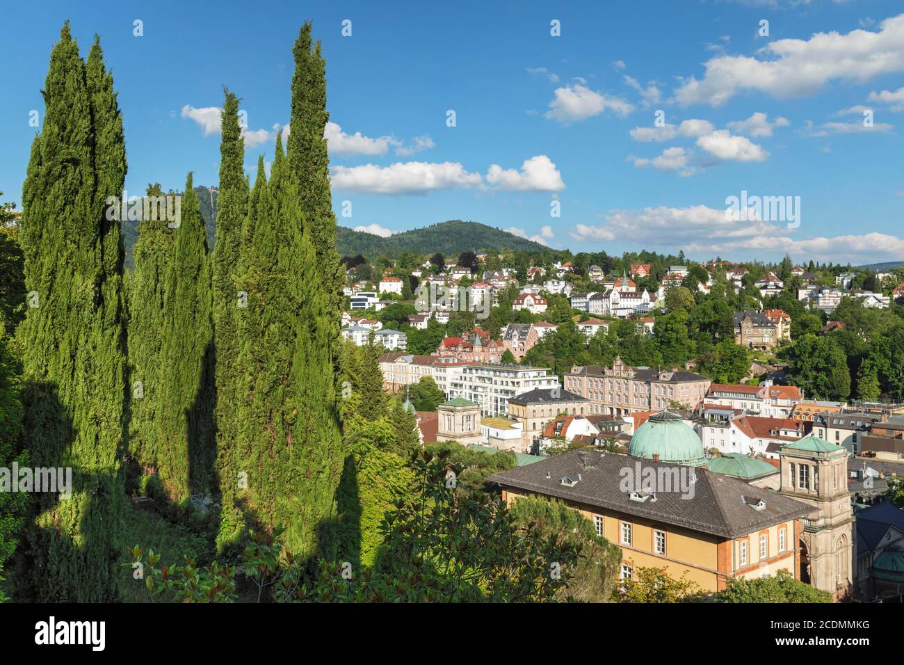 Vue du nouveau château sur Baden-Baden, Forêt Noire, Bade-Wurtemberg, Allemagne Banque D'Images