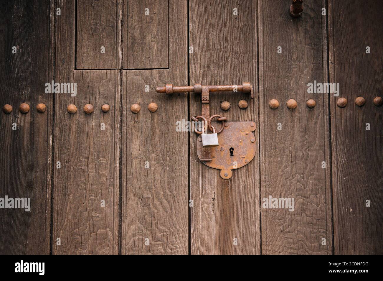 Ancien heurtoir poignée de porte en métal Banque D'Images