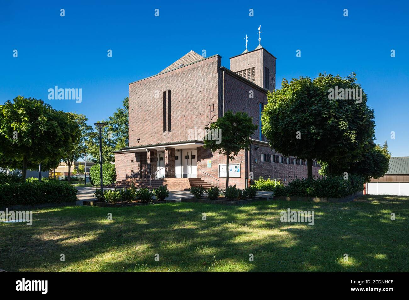 D-Dorsten, D-Dorsten-Hervest, Lippe, région de la Ruhr, Parc naturel de l'ouest de Hohe Mark, Muensterland, Westphalie, Rhénanie-du-Nord-Westphalie, NRW, église Saint-Joseph, église paroissiale catholique, bâtiment en brique Banque D'Images