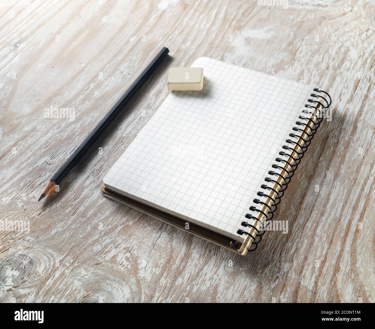 Bloc-notes avec crayon blanc Banque D'Images