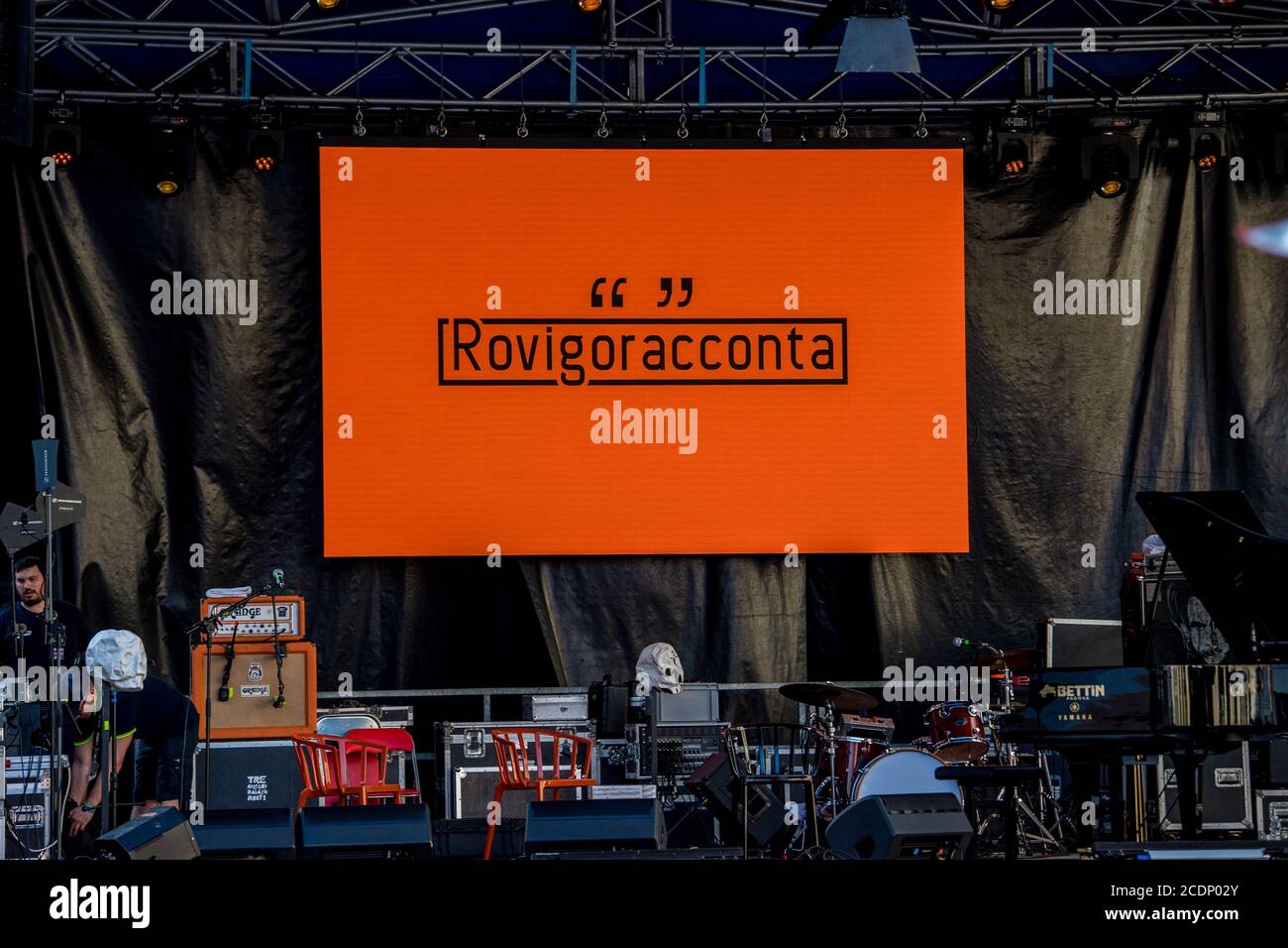 palco della manifestazione 'Rovigo racconta 2020' durante Giovanni Allevi - Revoluzione - il coraggio di cambiare, Concerto cantante italiano in rovigo, Italia, 28 agosto 2020 Banque D'Images