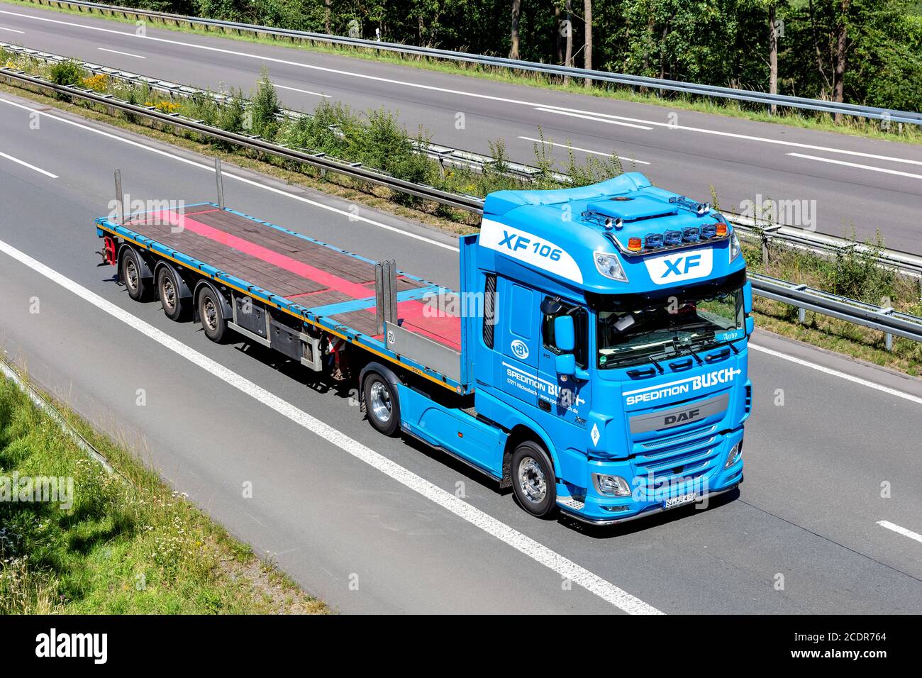 DBS 550 camion plateau Kilo en tole avec moteur mécanique à clef 1/12