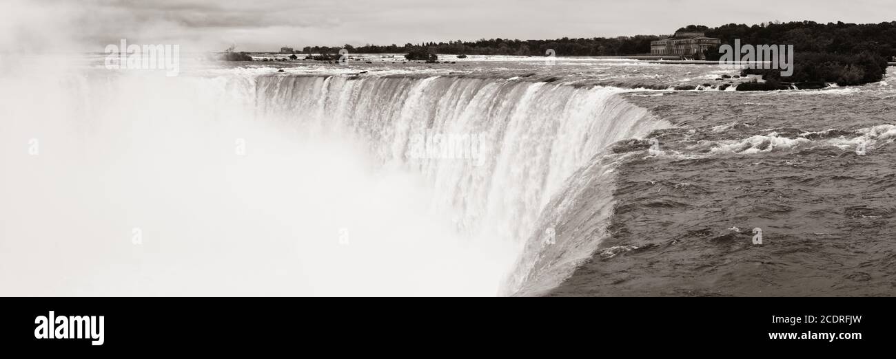 Niagara Falls que le célèbre panorama du paysage naturel au Canada Banque D'Images