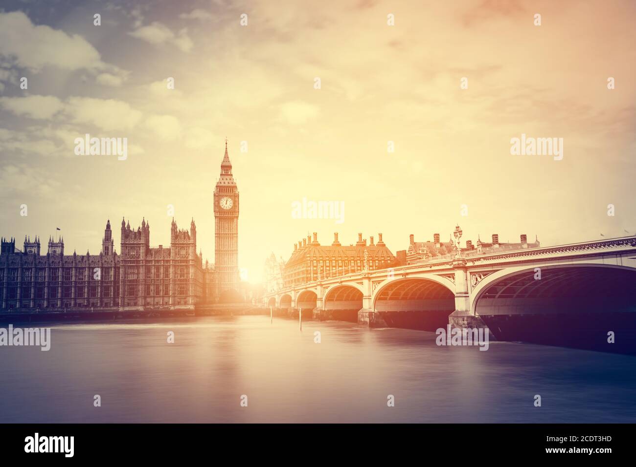 Big Ben, Westminster Bridge sur la Tamise à Londres, au Royaume-Uni. Vintage Banque D'Images
