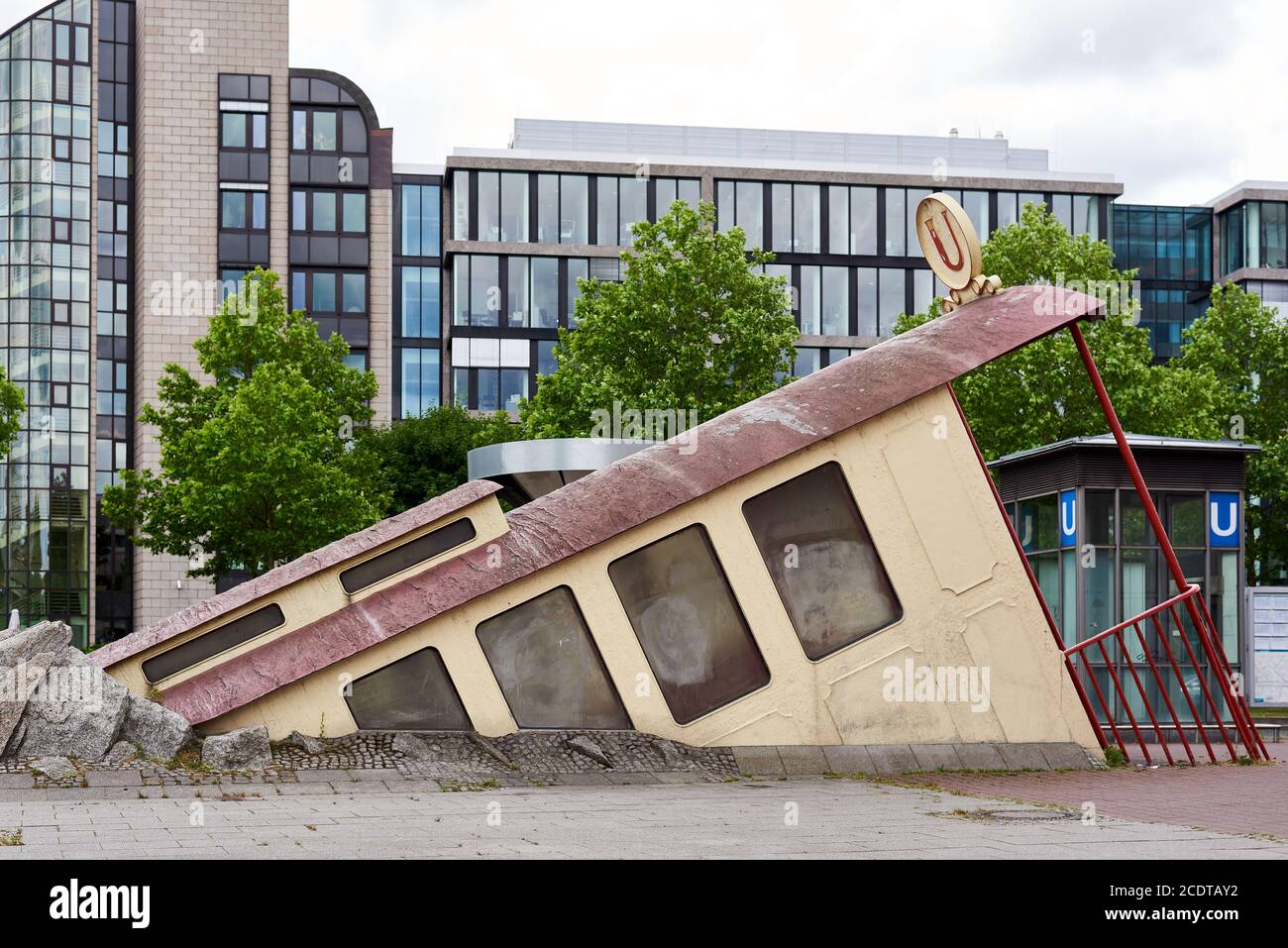 Station de métro Bockenheimer Warte, Francfort, Allemagne Banque D'Images