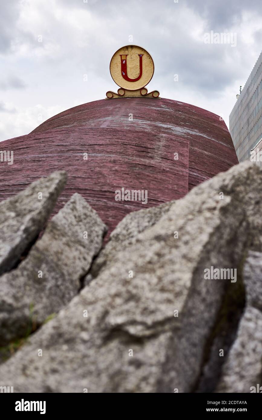 Station de métro Bockenheimer Warte, Francfort, Allemagne Banque D'Images