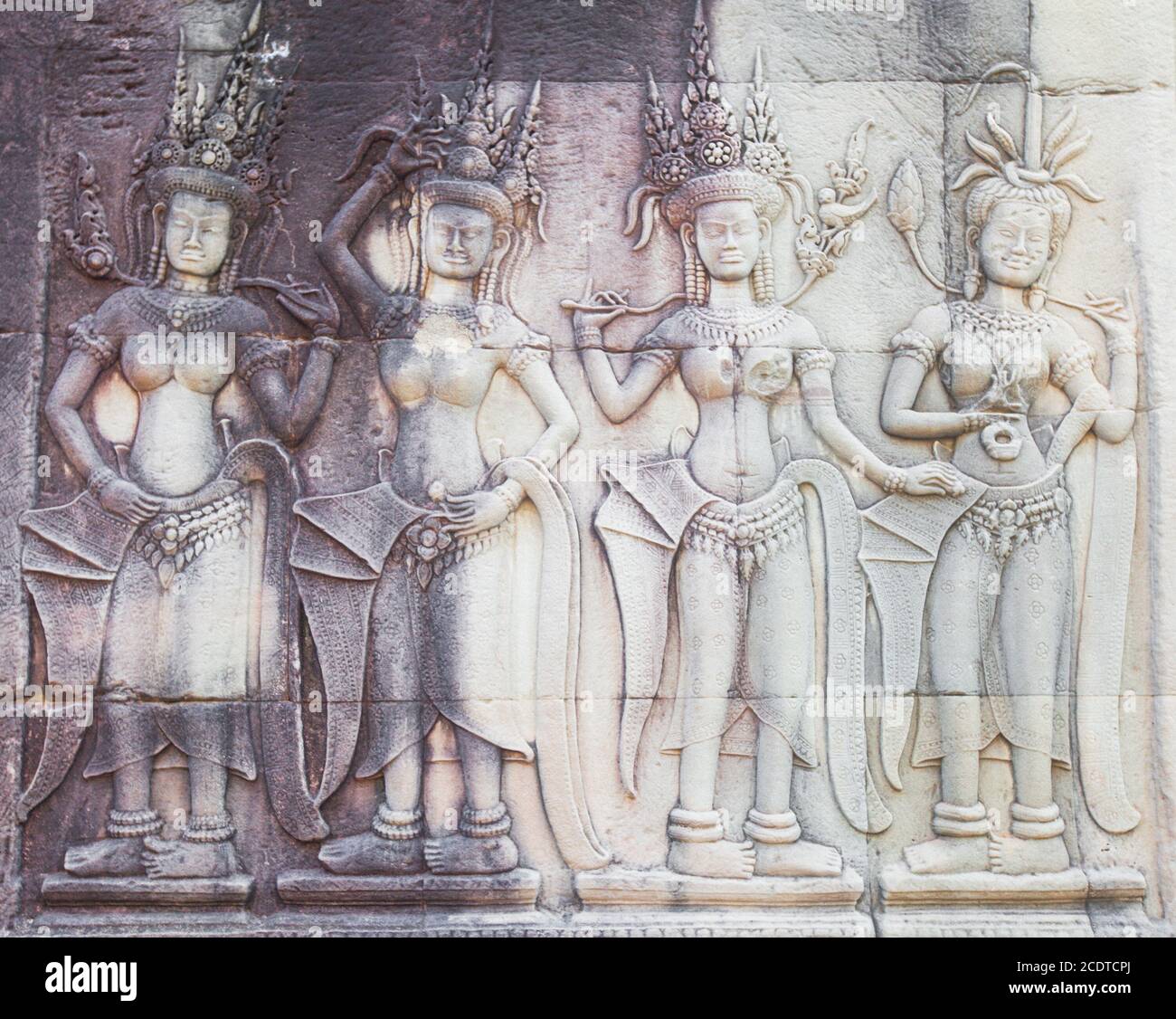 Détail de sculptures sur pierre à Angkor Wat, au Cambodge Banque D'Images