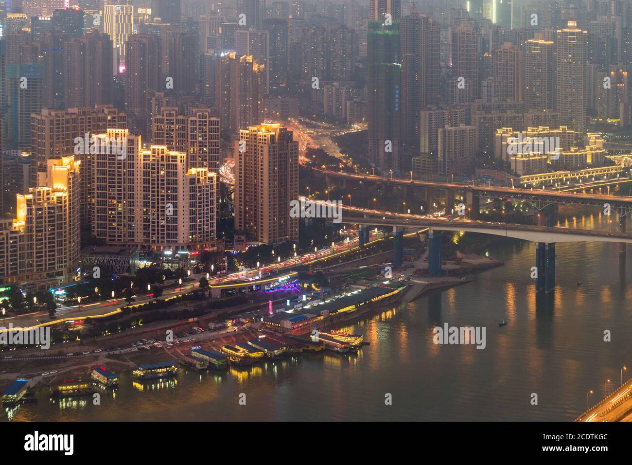 Paysage nocturne de la ville de Chongqing Banque D'Images