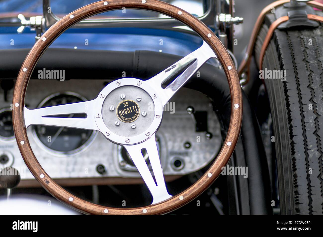 Bugatti 40 Cafe Racer Yom 1926, 1496 cc, 48 hp, 120 km/h, gros plan du tableau de bord Banque D'Images