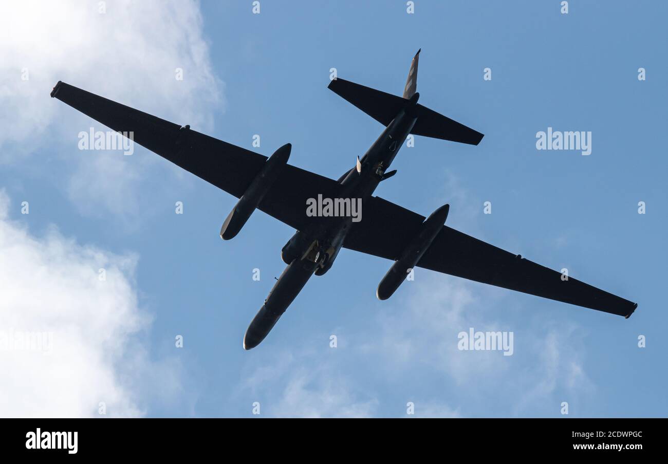 U2 par dessous Banque D'Images