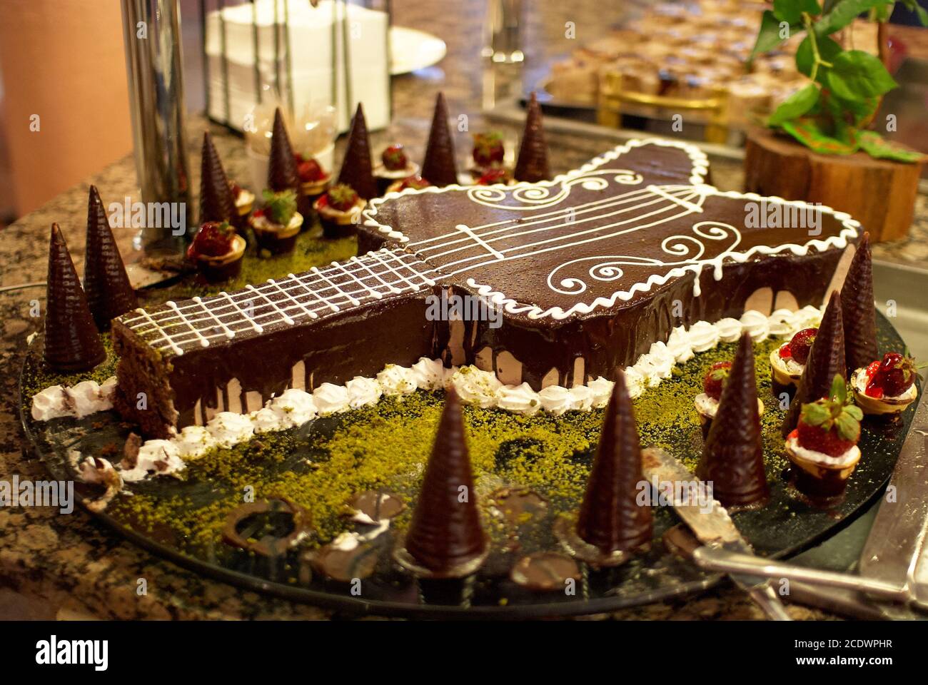 Gros Gateau Colore En Forme De Visage Unicorn Photo Stock Alamy