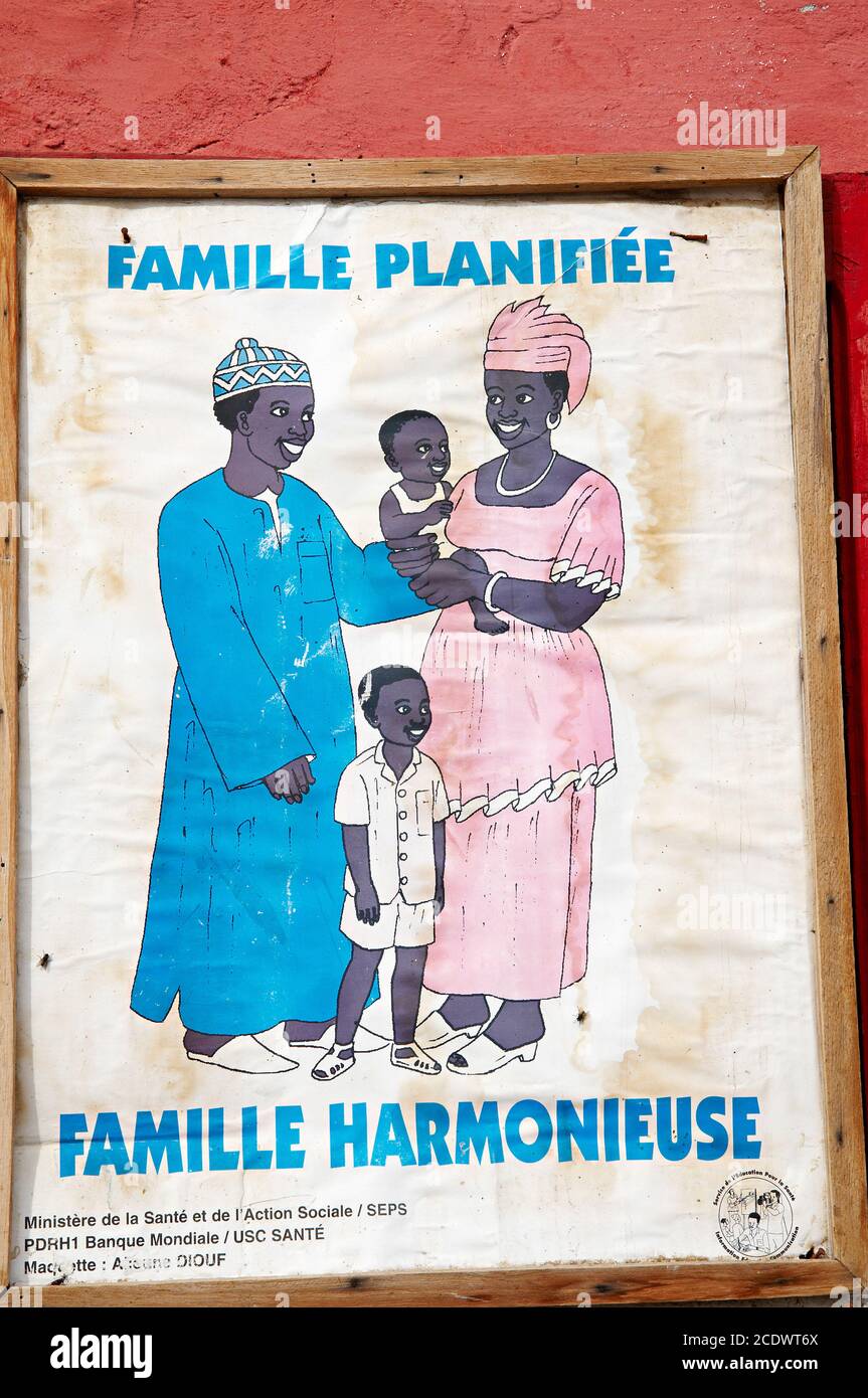 Sénégal, ville de Saint Louis, patrimoine mondial de l'UNESCO. Rabotage familial. Banque D'Images