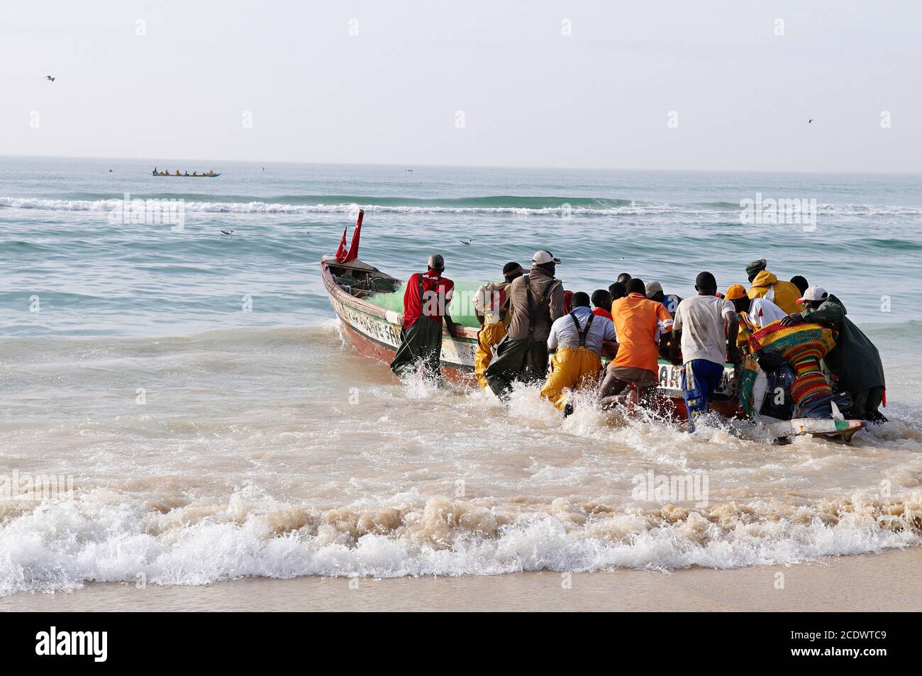 Sénégal, ville de Saint Louis, patrimoine mondial de l'UNESCO, retour des pêcheurs Banque D'Images