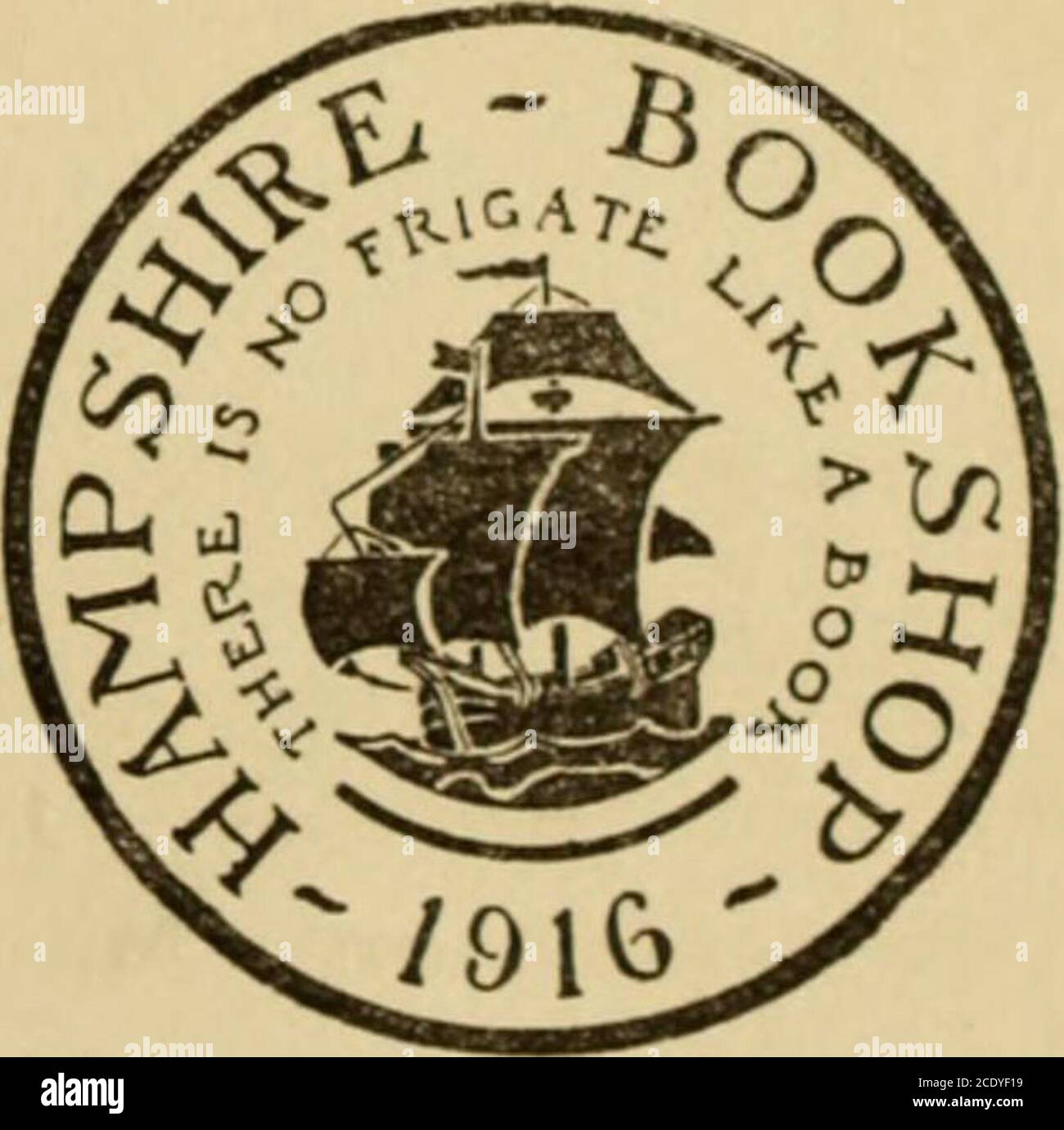 . Smith College mensuel . Baies à votre adresse. BOUTIQUE DE MUSIQUE BLANCHE NORTHAMPTON. Phono: Telegraph postal L89 main St. FEDERALSystem of Bakeries 169 rue principale Draper Hôtel Bâtiment MARCEL VAGUE D'EAU Celia ML Belanger COIFFEUR Tél. 688-W277 MAIN ST., TRAITEMENT DU cuir chevelu DE NORTHAMPTON. Shampooing SCHULTZ, Inc. Marcel Waving manucure PLYMOUTH INN 223 main St. Northampton, Mass. Tout cuit au four bonne qualité fédérale. Ouvert ou fermé Packards à louer ville Taxicab Co. TEL. Mélangeur de tablier 96 W, EDW. Sarazin. Prop. Vous pouvez compter sur notre Service. Allison Spence photographe Banque D'Images