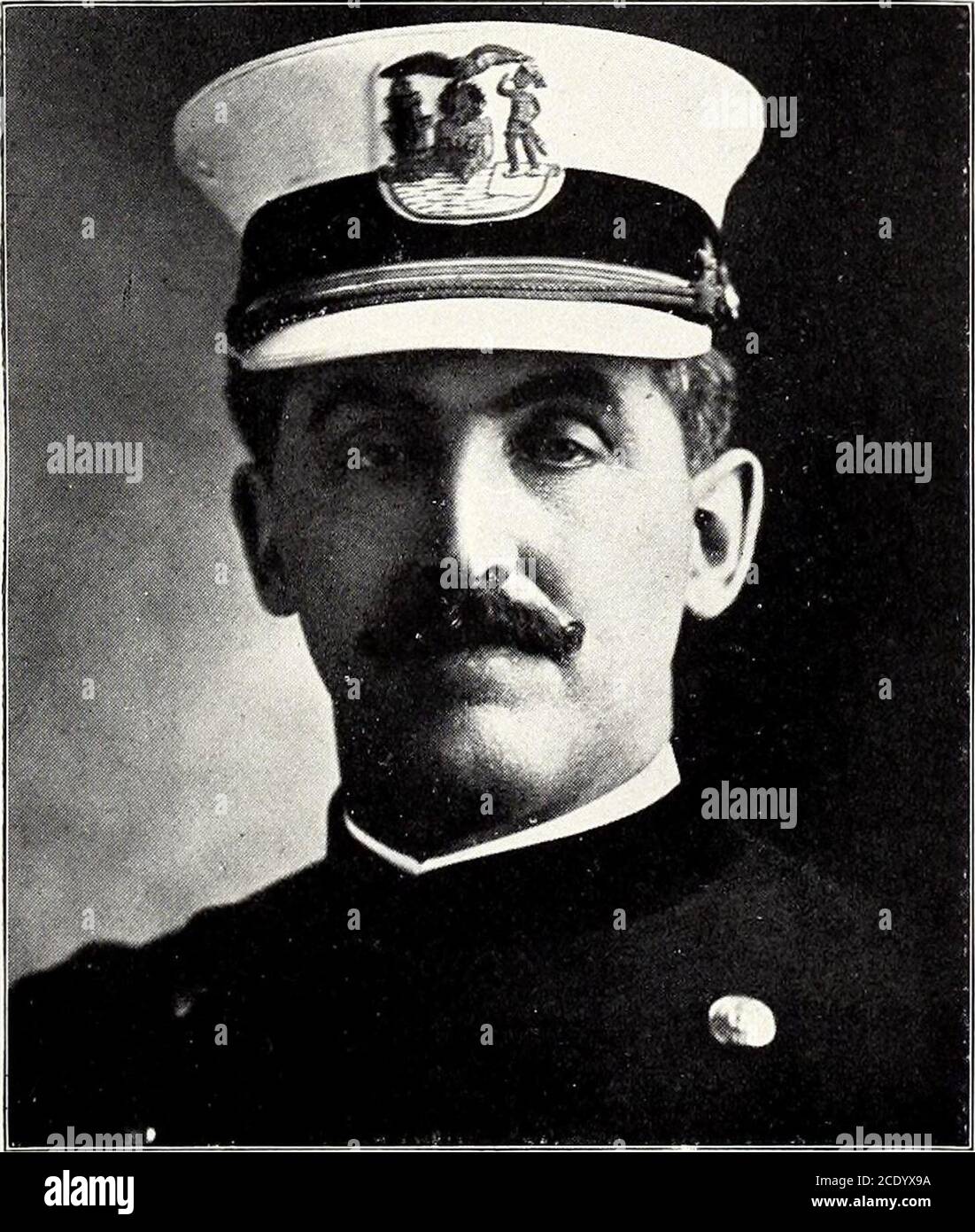 . Hommes notables de l'Illinois et de leur état . BRACKETT, WILEY LOWRY, orKiiiizer; y compris promoteur des entreprises de construction, Chicago; b. Riceville, Tennessee, 10 septembre 1876: s. William Albert et Anna Jane (Lowry) Brackett; a engagé des affaires d'assurance 1895-1900; depuis a organisé et pro-moted de nombreux théâtres, hôtels, blodgs de bureau, etc.; secty. PerfectWall Bed Co., Hotel Wilson Apartments Co., dir. De plusieurs bldg.Cosm.: Clubs, Creve coeur, Peoria, Sud (Chi.); bureau, 430 S. Wabash Ave. LABUY. JOSEPH S., avocat, Chicago; b. Fox I&gt;alie, Wisconsin, octobre 21,1878; art. Jacob LaBuy; pub. Dir. Schls. Beav Banque D'Images