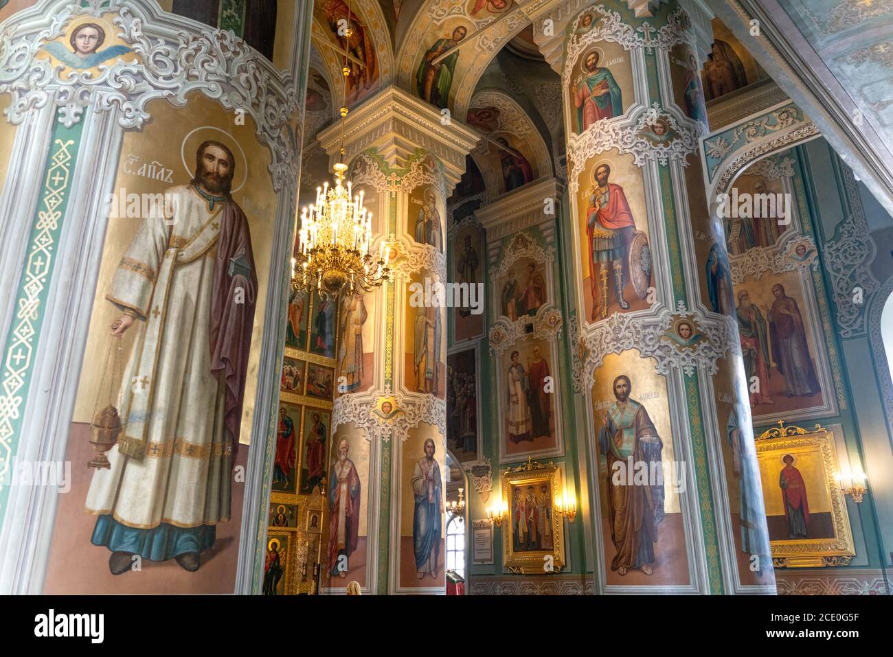 Kazan/Russie-05.07.20:à l'intérieur de l'église orthodoxe du kremlin de kazan au Tatarstan Banque D'Images