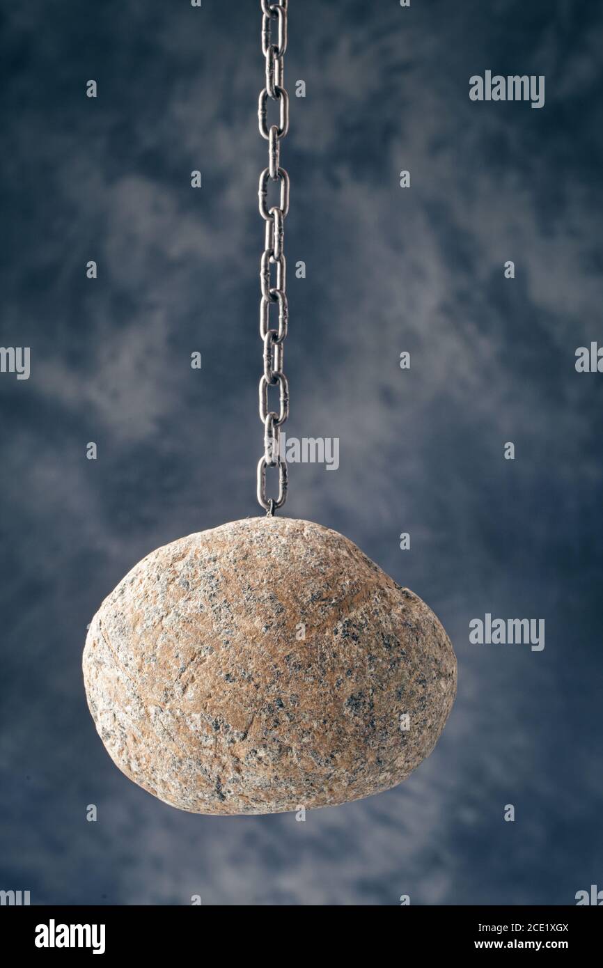 Grande pierre suspendue Banque D'Images