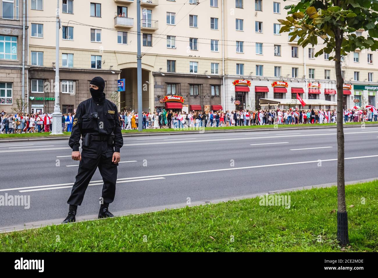 Des femmes lors de manifestations pacifiques en Biélorussie contre des élections présidentielles truquées à Minsk, en Biélorussie. Minsk, Bélarus - août 30 2020. Banque D'Images