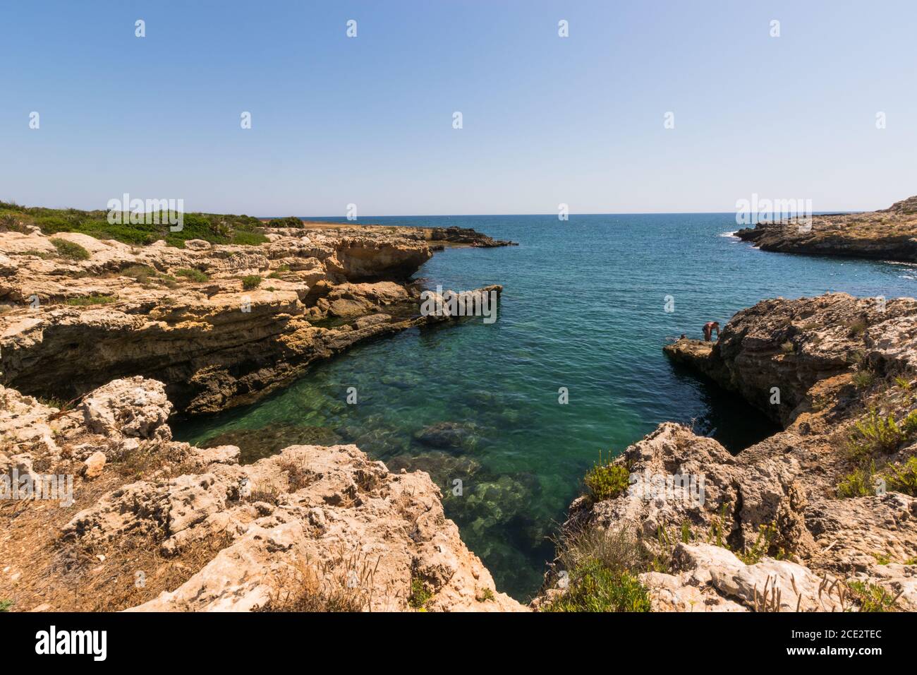 La côte non découverte à côté de la ville de Siracuse, Sicile, Sud de l'Italie. Banque D'Images