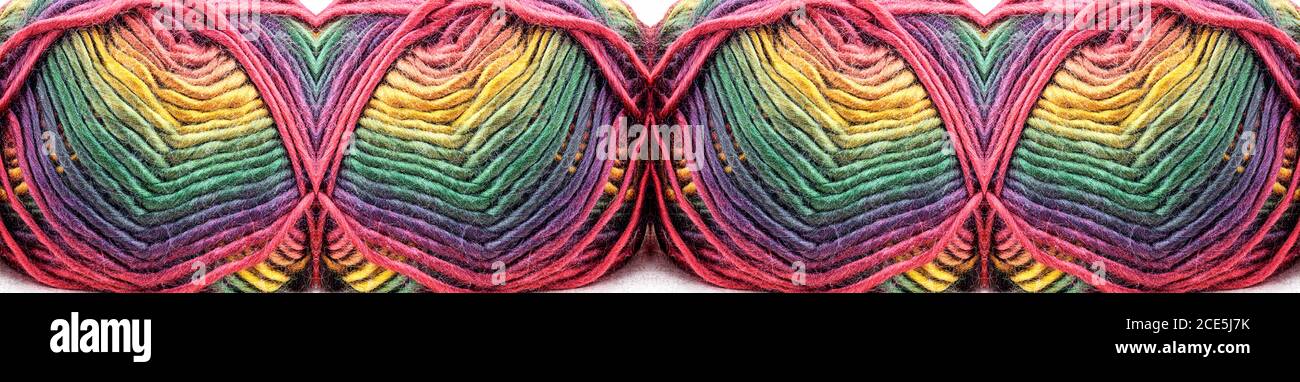 titre abstrait de bannière de fils de laine en boule de laine, fond coloré ou en-tête Banque D'Images