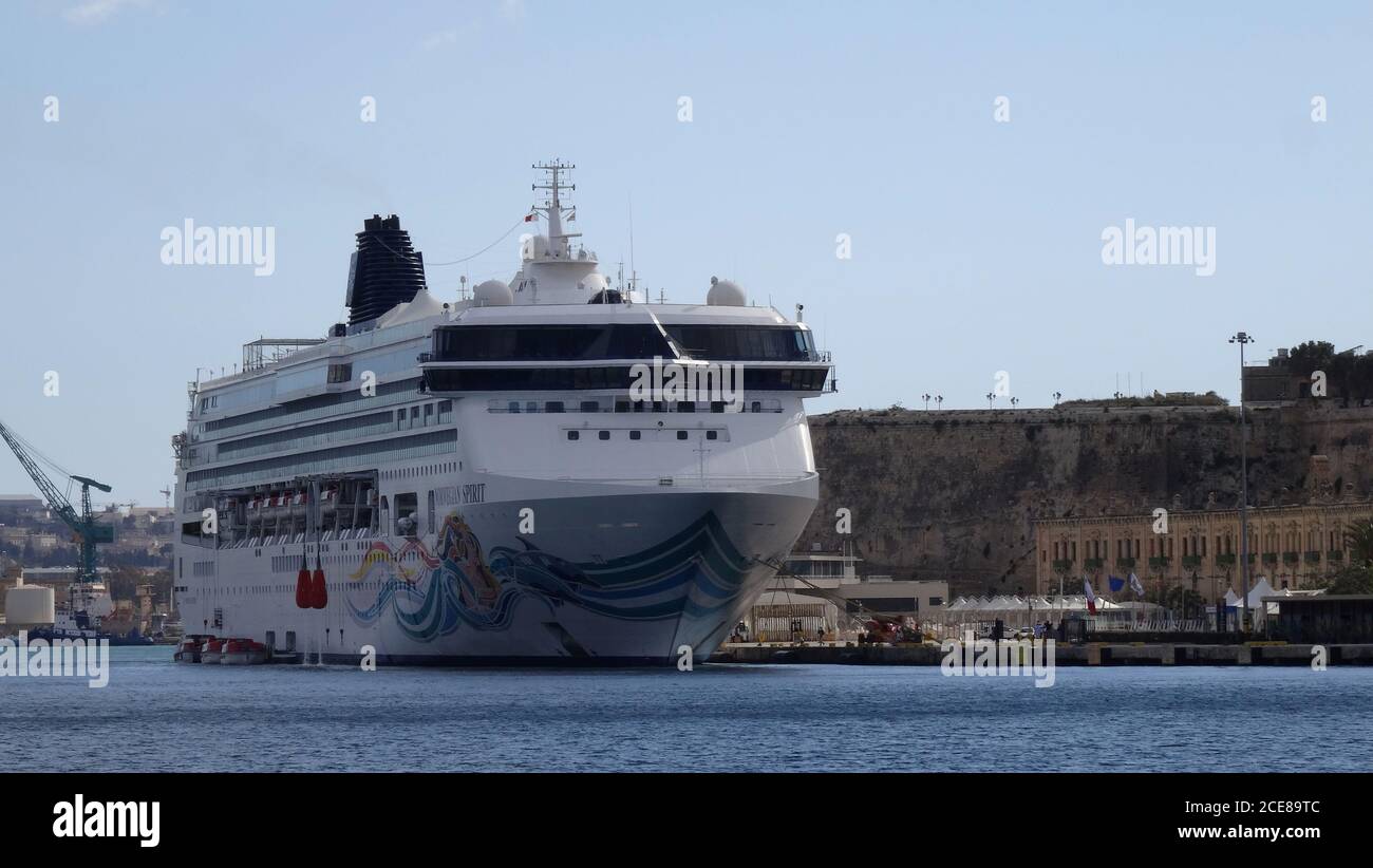 Norwegian Spirit, bateau de croisière dans le port de la Valette Banque D'Images